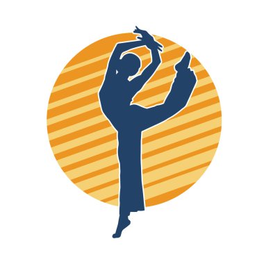 Hareketli bir kadın balerin silueti. Dans eden balerin kızın silueti..