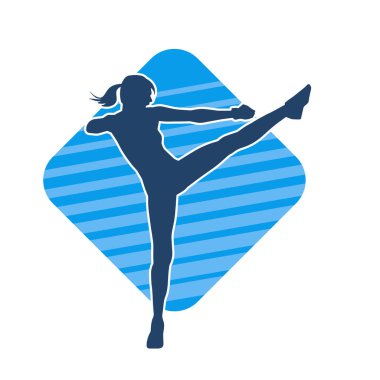 Dövüş sanatları tekmesi atan bir kadının silueti. Sportif bir kadının silueti tekme hareketi yapıyor..