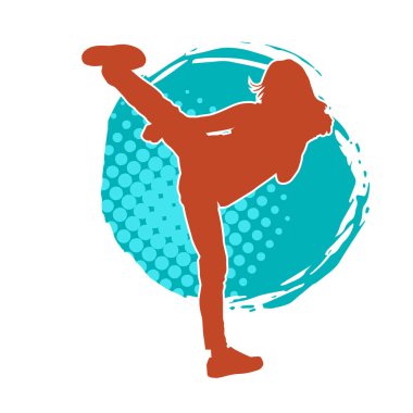 Dövüş sanatları tekmesi atan bir kadının silueti. Sportif bir kadının silueti tekme hareketi yapıyor..