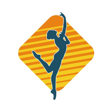 Hareketli bir kadın balerin silueti. Dans eden balerin kızın silueti..