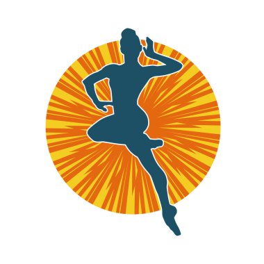 Hareketli bir kadın balerin silueti. Dans eden balerin kızın silueti..