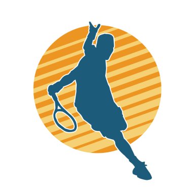 Hareketli bir erkek tenisçinin silueti. Raketle tenis oynayan bir adamın silueti..