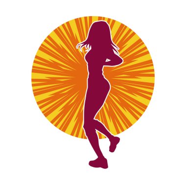 Hareketli bir kadın dansçının silueti. Dans eden zayıf bir kadının silueti..