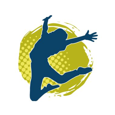 Neşeli, ince, mutlu bir kadının silueti..