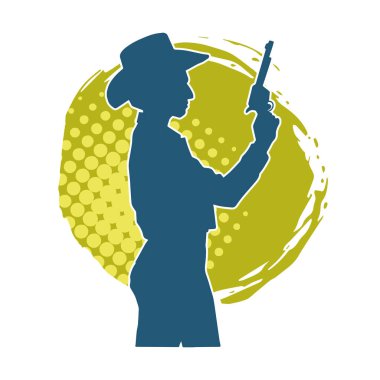 Kovboy kostümü giymiş bir kadın modelin silueti. Silah taşıyan bir kovboy kız silueti..