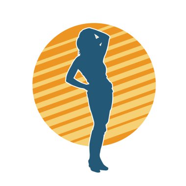 Kovboy kostümü giymiş bir kadın modelin silueti. Poz vermiş bir kovboy kızın silueti..