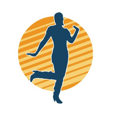 Hareketli bir kadın dansçının silueti. Dans eden zayıf bir kadının silueti..