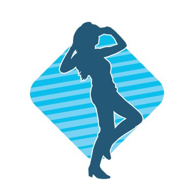 Kovboy kostümü giymiş bir kadın modelin silueti. Poz vermiş bir kovboy kızın silueti..