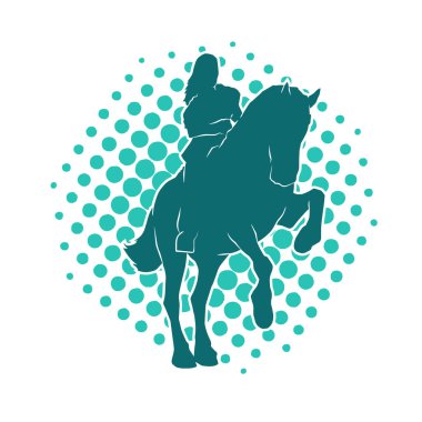 At sırtında gezen bir kadının silüeti. Sırtında bir kadın olan bir atın silüeti..