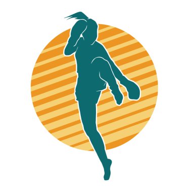 Hareketli kadın kickboksör atletinin silueti. Tekme atan bir kadının silueti..
