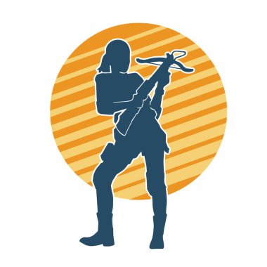 Kadın bir savaşçının silueti yaylı tüfek taşıyor.