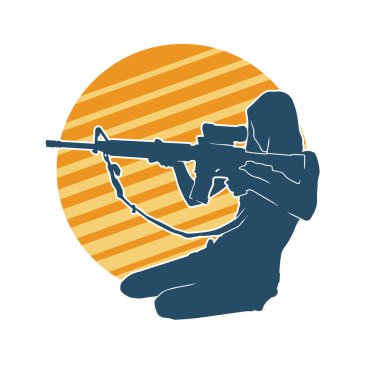 Makineli tüfek taşıyan kadın savaşçının silueti.. 