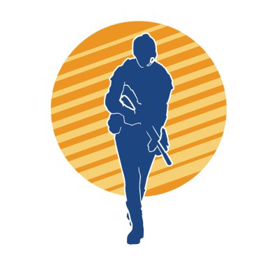 Kurşungeçirmez yelek giyen ve makineli tüfek taşıyan bir kadın özel kuvvet polisinin silueti..