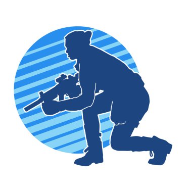 Kurşungeçirmez yelek giyen ve makineli tüfek taşıyan bir kadın özel kuvvet polisinin silueti..