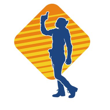 Kurşungeçirmez yelek giyen ve tabanca taşıyan bir kadın özel kuvvet polisinin silüeti..