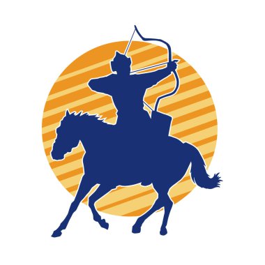 Eski bir süvari askerinin silueti okçuluk silahına nişan alıyor. Koşan atında bir okçunun silüeti..