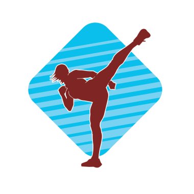 Dövüş sanatları tekmesi atan bir kadının silueti. Sportif bir kadının silueti tekme hareketi yapıyor..