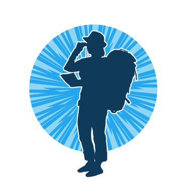 Sırt çantalı bir kadın gezginin silüeti.