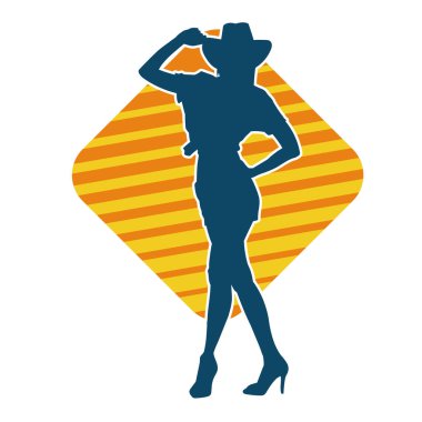 Kovboy kostümü giymiş bir kadın modelin silueti. Poz vermiş bir kovboy kızın silueti..