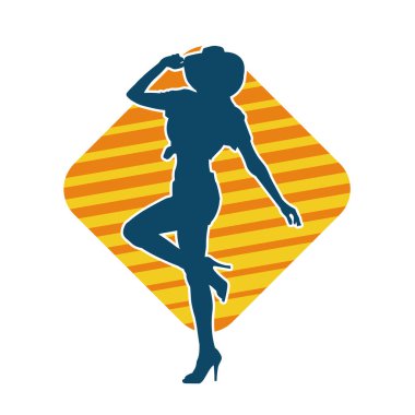 Kovboy kostümü giymiş bir kadın modelin silueti. Poz vermiş bir kovboy kızın silueti..