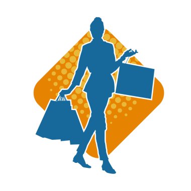 Sıska genç bir kadının silüeti alışveriş torbaları taşıyor..