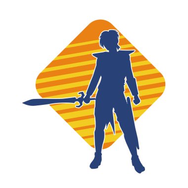 Bir kadın dövüşçünün silueti kılıç taşırken poz veriyor..