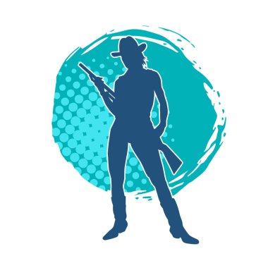 Kovboy kız kostümü giymiş siluet bir kadın tüfekle poz veriyor. Uzun namlulu ateşli silah taşıyan bir dişi kovboyun silueti..