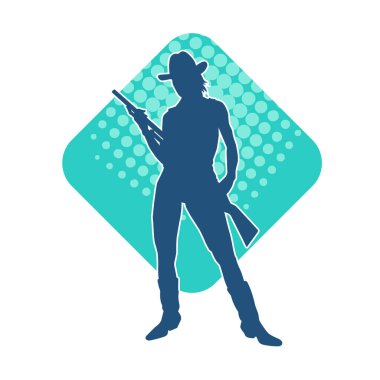 Kovboy kız kostümü giymiş siluet bir kadın tüfekle poz veriyor. Uzun namlulu ateşli silah taşıyan bir dişi kovboyun silueti..