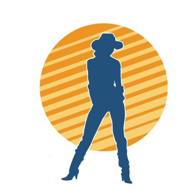 Çekici pozlarda kovboy kız kostümü giyen zayıf bir kadın modelin silueti. Ayakta duran bir kovboy kızın silueti..