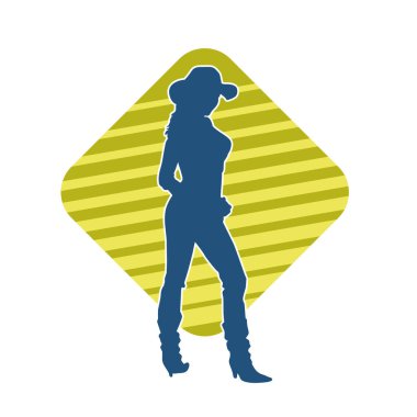 Çekici pozlarda kovboy kız kostümü giyen zayıf bir kadın modelin silueti. Ayakta duran bir kovboy kızın silueti..