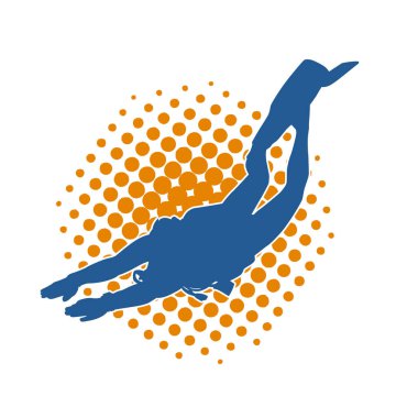 Yüzen bir erkek dalgıcın silueti su altında poz veriyor. Hareket halindeki bir adamın silueti dalış sporu yapıyor..