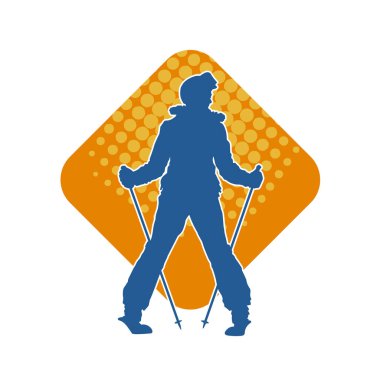 Kayak sporu yapan bir erkeğin silueti.