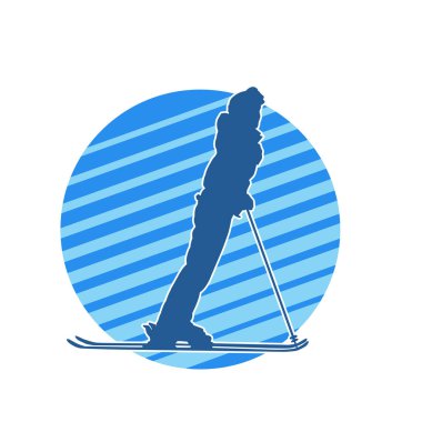 Kayak sporu yapan bir erkeğin silueti.