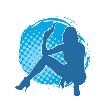 Kadın dövüşçü silueti. Tabanca ya da tabanca taşıyor..