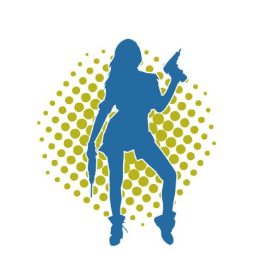 Matkap aletleri taşıyan inşaat işçisi kostümlü bir kadın silueti. İnşaat işçisi kadın silueti elektrikli matkapla poz veriyor.. 