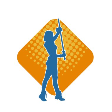 Bir kadın dövüşçünün silueti kılıç taşırken poz veriyor..