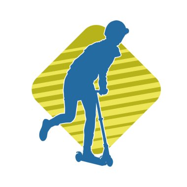 Sıradan bir kadın sürüşünün silüeti otopside veya elektrikli scooter aracında