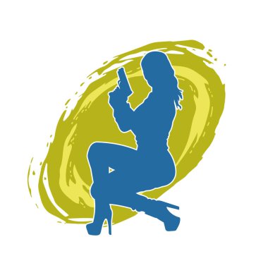 Kadın dövüşçü silueti. Tabanca ya da tabanca taşıyor..