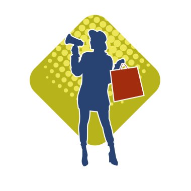 Sıska bir kadının silueti alışveriş çantası taşıyor ve megafonla bağırıyor. Kadın bir reklam spikerinin silueti.. 