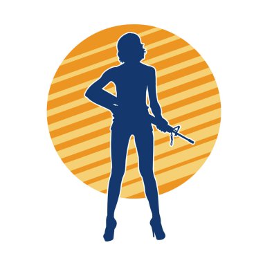 Makineli tüfek taşıyan kadın savaşçının silueti.. 