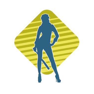 İnce bir kadın modelin silueti polis memuru kostümü giymiş beyzbol sopası taşıyor.