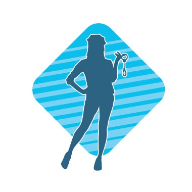 Polis kostümü giymiş zayıf bir kadının silueti hareket halindeyken elinde kelepçe taşıyor. Polis üniforması giyen kadın silueti..