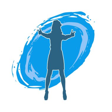 Hareket halinde polis kostümü giymiş zayıf bir kadının silueti. Polis üniformalı kadın silueti..