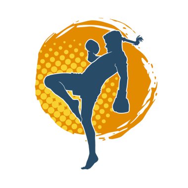 Hareketli erkek kickboksör atletinin silueti. Tekme atan bir adamın silueti..