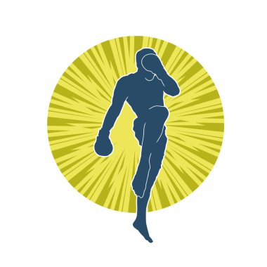 Hareketli erkek kickboksör atletinin silueti. Tekme atan bir adamın silueti..