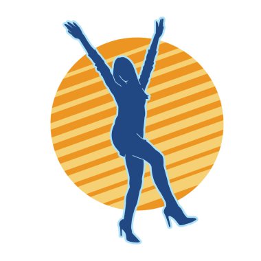 Hareketli bir kadın dansçının silueti. Mutlu dans eden bir kadının silueti..