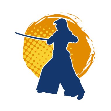 Samuray bir savaşçının silueti. Katana kılıcıyla poz veriyor.