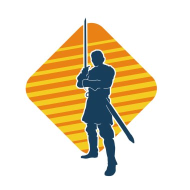 Bir erkek savaşçının silueti kılıçla poz veriyor. Kılıç taşıyan bir savaşçının silueti..