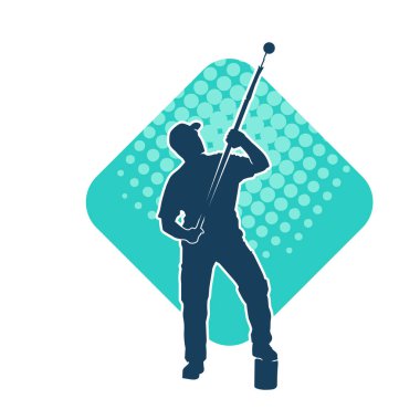 Boya işi yapan bir erkek işçinin silüeti. Bir iç ressamın silueti..