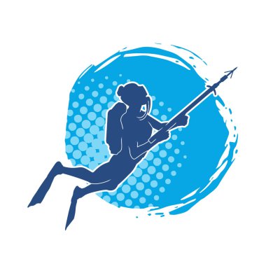 Bir kadın dalgıcın silueti su altı ya da su altı zıpkını silahı taşırken 